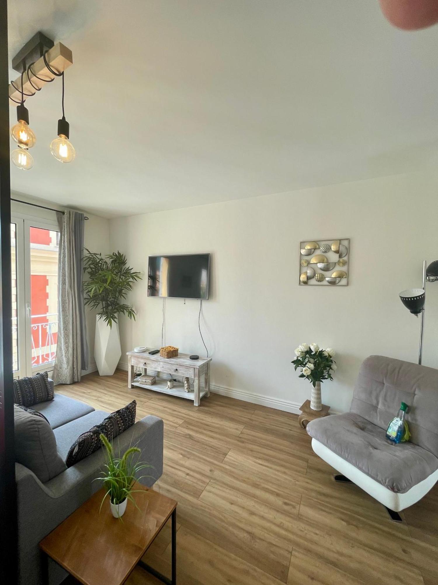 Le Verlaine, Studio En Centre Ville A Deux Minutes Des Plages Mentona Zewnętrze zdjęcie